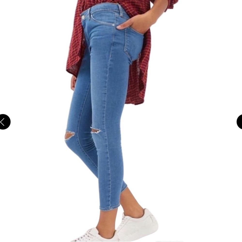 Topshop Moto Leigh Distressed Skinny Jeans